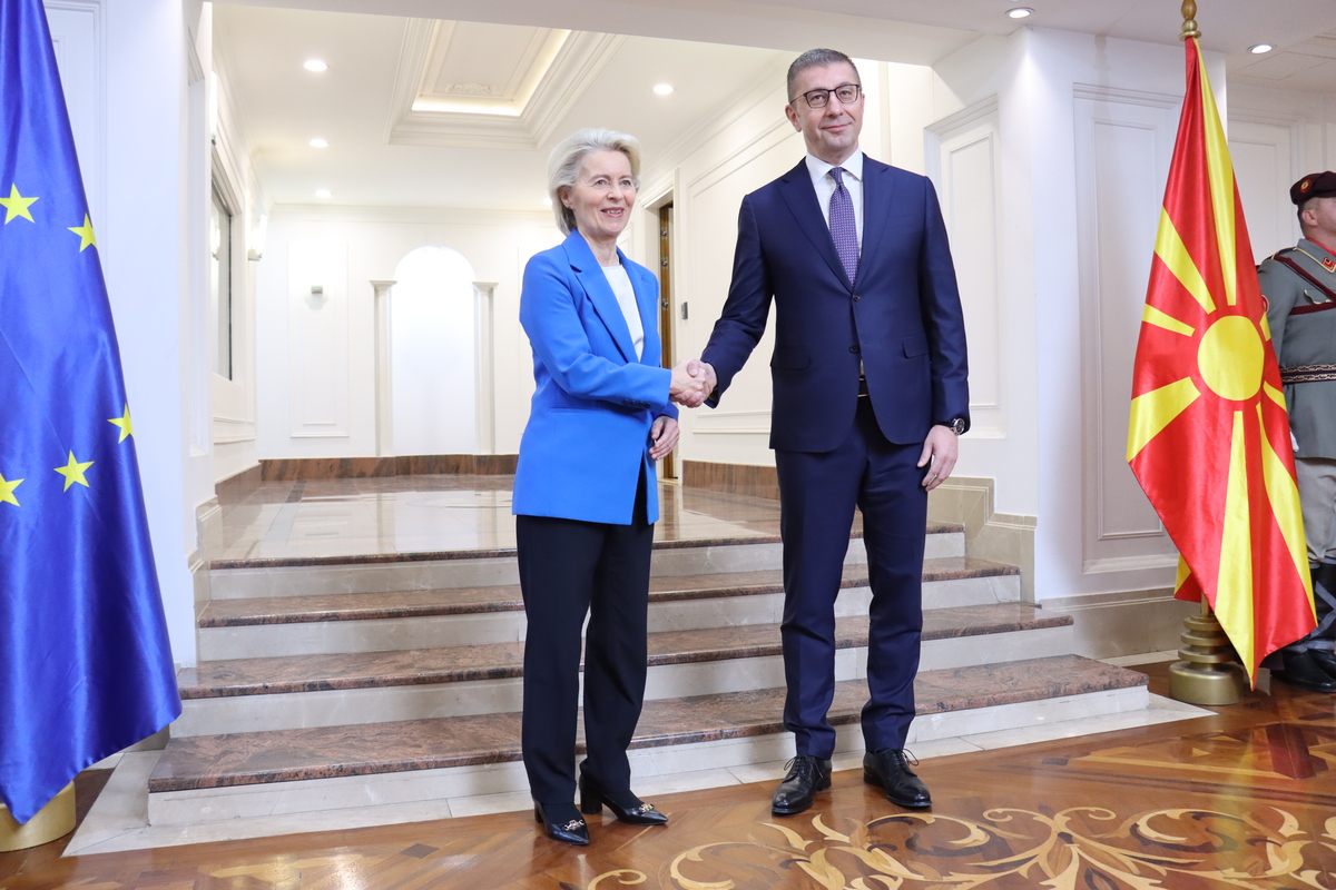 Muddle Easy European Commission President Ursula von der Leyen visits North ...